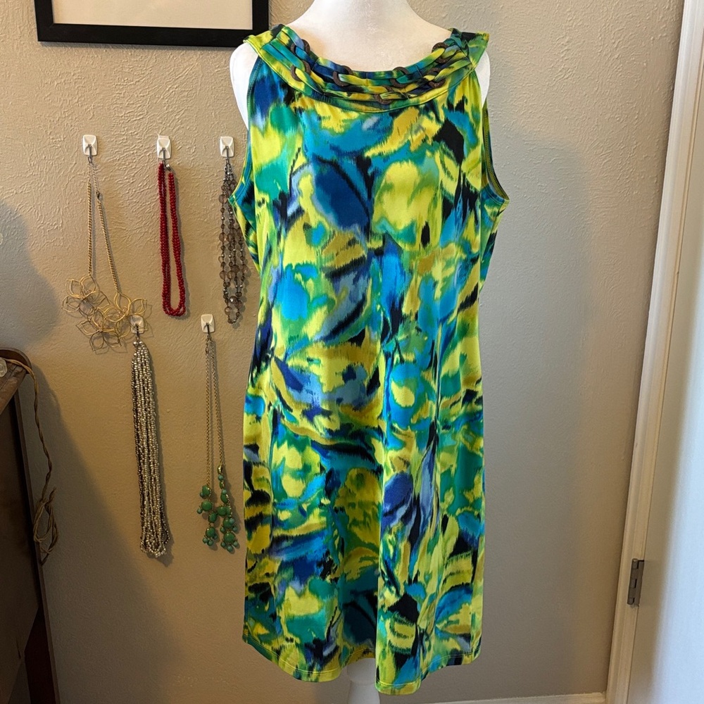 Clear out!!! Nina Leonard Vibrant Sleeveless Green/Blue/Yellow Dress Size L